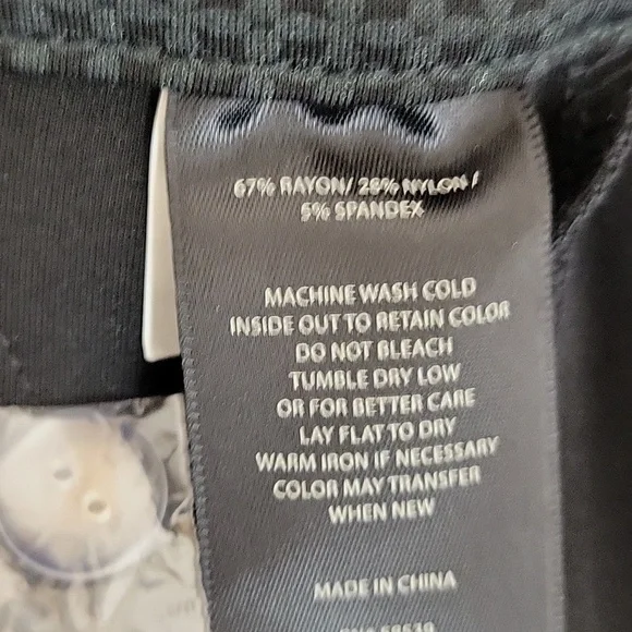 Kut from the Kloth women's  mid rise skinny black trousers.  sz 6. New with tags - Picture 7 of 7